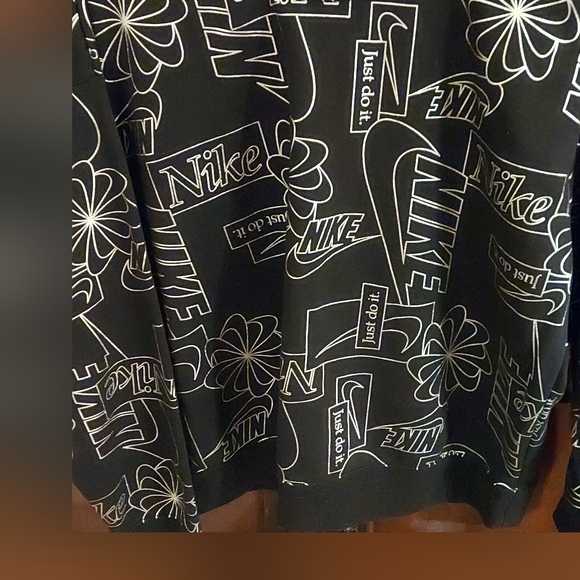 Nike sweatshirt women's M - Picture 2 of 3